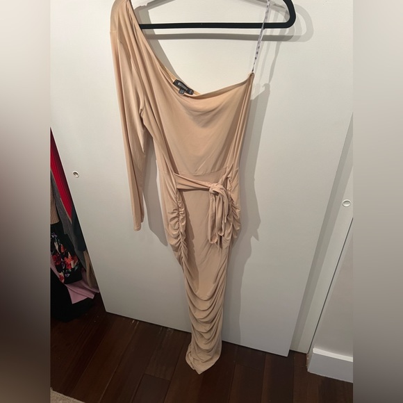 Missguided Camel One Shoulder Slinky Bodycon Ruched Beige | US Size: 14 - Picture 4 of 6